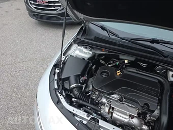2020 Chevrolet Malibu LS 1FL – miniatura 24