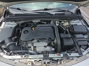 2020 Chevrolet Malibu LS 1LS – miniatura 18