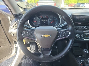 2020 Chevrolet Malibu LS 1LS – miniatura 10