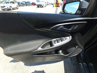 2020 Chevrolet Malibu LS 1LS – miniatura 9