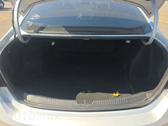 2020 Chevrolet Malibu LT 1LT – miniatura 17
