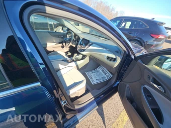 2020 Chevrolet Malibu LT 1LT – miniatura 8