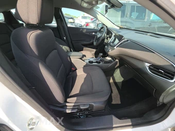 2020 Chevrolet Malibu LT 1LT – miniatura 8