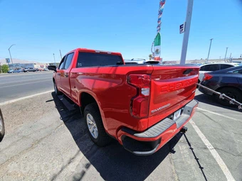 2020 Chevrolet Silverado 1500 Custom Crew Cab Medium Bed 1CX - miniatura 2