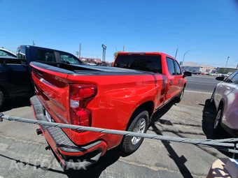 2020 Chevrolet Silverado 1500 Custom Crew Cab Medium Bed 1CX - miniatura 3