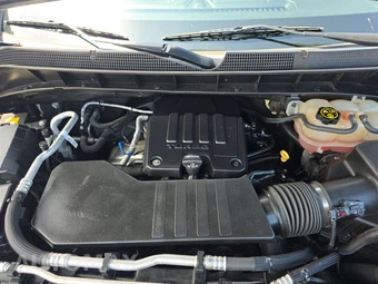 2020 Chevrolet Silverado 1500 Custom Crew Cab Short Bed 1CX - miniatura 15