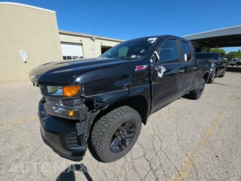 2020 Chevrolet Silverado 1500 Custom Trail Boss Extended Cab Medium Bed 2CX