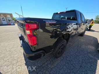 2020 Chevrolet Silverado 1500 Custom Trail Boss Extended Cab Medium Bed 2CX - miniatura 4