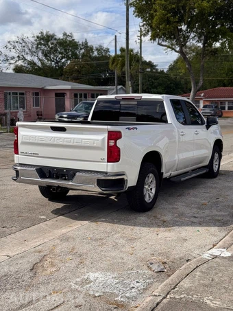 2020 Chevrolet Silverado 1500 LT Extended Cab Medium Bed 1LT - miniatura 4