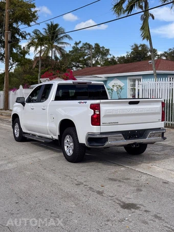 2020 Chevrolet Silverado 1500 LT Extended Cab Medium Bed 1LT - miniatura 6