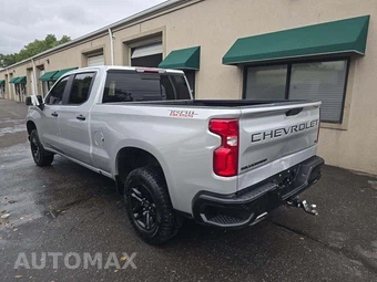 2020 Chevrolet Silverado 1500 LT Trail Boss Crew Cab Medium Bed 2LT - miniatura 2