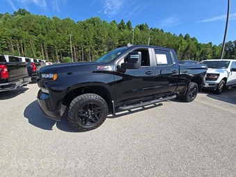 2020 Chevrolet Silverado 1500 LT Trail Boss Crew Cab Medium Bed 2LT