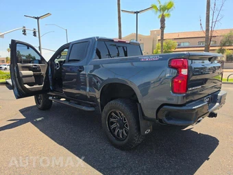 2020 Chevrolet Silverado 1500 LT Trail Boss Crew Cab Short Bed 2LT - miniatura 2