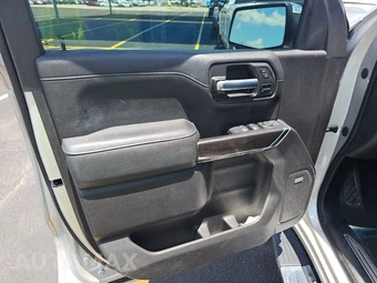 2020 Chevrolet Silverado 1500 LTZ Crew Cab Short Bed 1LZ - miniatura 9