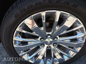 2020 Chevrolet Silverado 1500 LTZ Crew Cab Short Bed 1LZ - miniatura 18