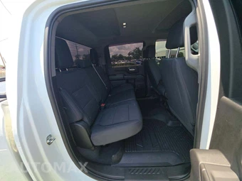 2020 Chevrolet Silverado 2500HD Custom Crew Cab Medium Bed 1CX - miniatura 16