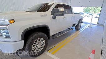 2020 Chevrolet Silverado 2500HD High Country Crew Cab Long Bed 3LZ - samochód z USA z aukcji Manheim, oferta Kup Teraz w AUTOMAX
