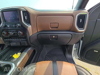 2020 Chevrolet Silverado 2500HD High Country Crew Cab Medium Bed - miniatura 18