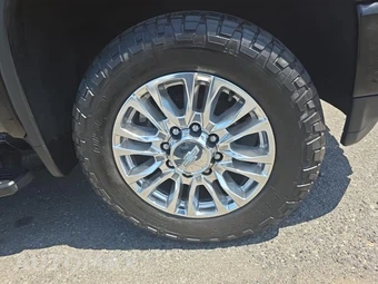 2020 Chevrolet Silverado 2500HD High Country Crew Cab Medium Bed 3LZ - miniatura 9