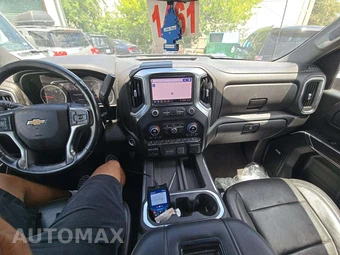 2020 Chevrolet Silverado 2500HD LTZ Crew Cab Medium Bed 1LZ - miniatura 10
