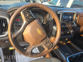 2020 Chevrolet Silverado 2500HD LTZ Crew Cab Medium Bed 1LZ - miniatura 10