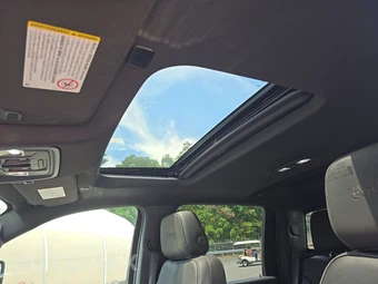 2020 Chevrolet Silverado 3500HD High Country Crew Cab Medium Bed 3LZ - miniatura 18