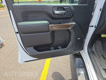 2020 Chevrolet Silverado 3500HD High Country Crew Cab Medium Bed 3LZ - miniatura 9