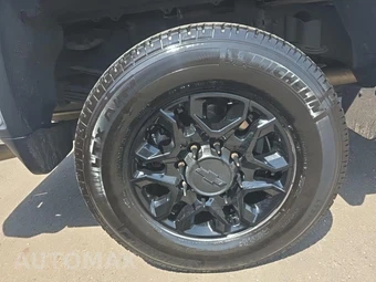 2020 Chevrolet Silverado 3500HD LT Crew Cab Long Bed - miniatura 10