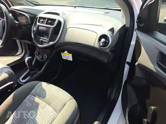 2020 Chevrolet Sonic LT Hatchback 1FL - miniatura 19