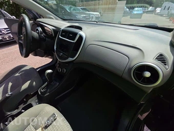 2020 Chevrolet Sonic LT Hatchback 1FL - miniatura 19