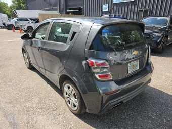2020 Chevrolet Sonic LT Hatchback 1FL - miniatura 2