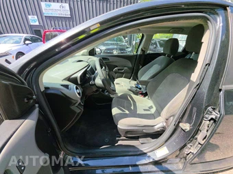 2020 Chevrolet Sonic LT Hatchback 1FL - miniatura 6