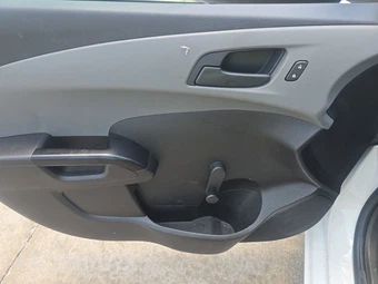 2020 Chevrolet Sonic LT Hatchback 1FL – miniatura 9