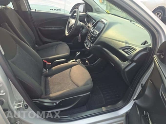 2020 Chevrolet Spark LS 1SB - miniatura 17