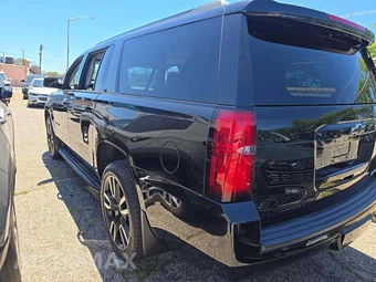 2020 Chevrolet Suburban 1500 LT 1LT - miniatura 2