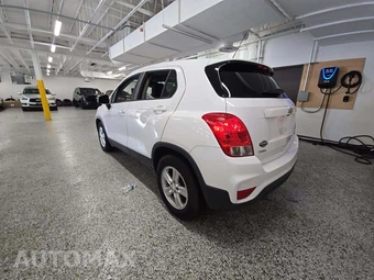 2020 Chevrolet Trax LS 1LS - miniatura 2