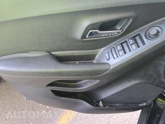 2020 Chevrolet Trax LS 1LS – miniatura 9