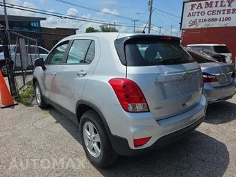 2020 Chevrolet Trax LS 1LS – miniatura 2