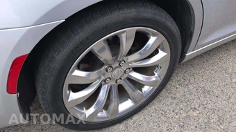 2020 Chrysler 300 Limited – miniatura 27
