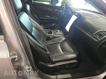 2020 Chrysler 300 Limited – miniatura 8
