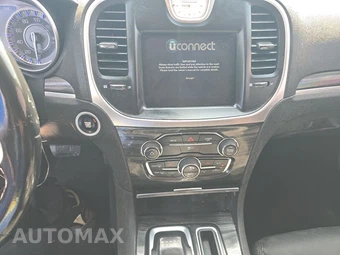 2020 Chrysler 300 Touring – miniatura 11