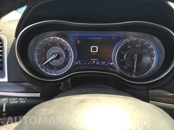 2020 Chrysler 300 Touring – miniatura 12