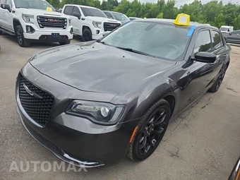 2020 Chrysler 300 Touring