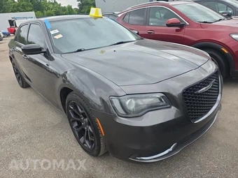 2020 Chrysler 300 Touring – miniatura 3