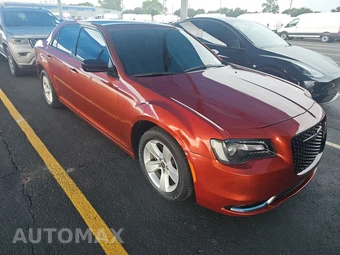 2020 Chrysler 300 Touring – miniatura 3