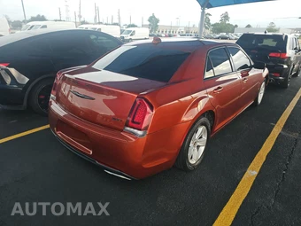 2020 Chrysler 300 Touring – miniatura 4