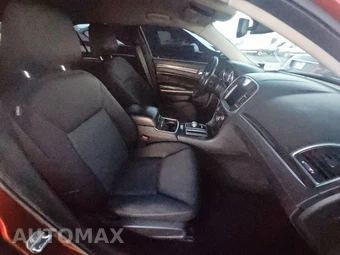 2020 Chrysler 300 Touring – miniatura 8