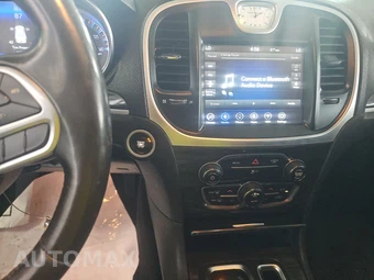 2020 Chrysler 300 Touring – miniatura 11