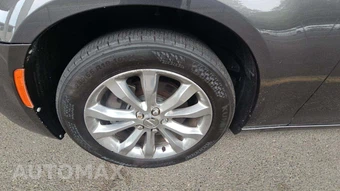 2020 Chrysler 300 Touring – miniatura 27