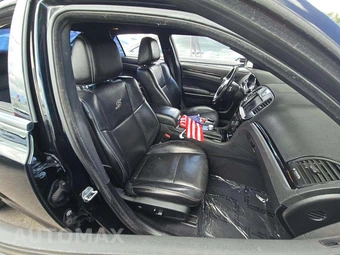 2020 Chrysler 300S - miniatura 18